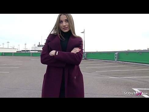 ❤️ German SCOUT bụ igwe na-emetụ nrọ, ebe a na-adọba ụgbọala na sexy maka ego. Anal video ️❤