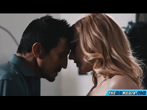 ❤️ Mmekọahụ ịhụnanya na-acha anụnụ anụnụ Anal video ️❤