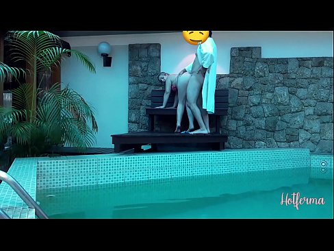 ❤️ Onye isi na-akpọ nwa agbọghọbịa òkù ịbịa ọdọ mmiri ahụ, mana enweghị ike iguzogide ọkụ Anal video ️❤