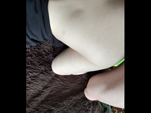 ❤️ Nwa agbọghọ Russia na-asụ ude n'ụlọ gbasara akụkụ 2 Anal video ️❤